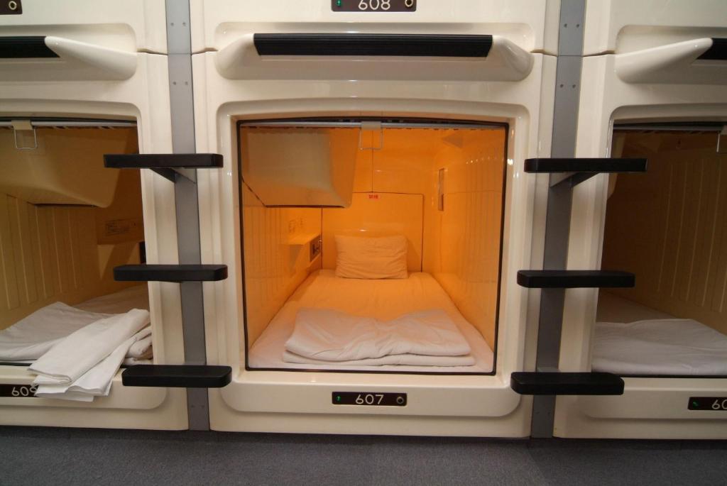 Capsule Hotel&sauna Ikebukuro Plaza *