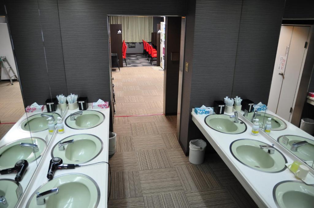 Capsule Hotel&sauna Ikebukuro Plaza Hotel cápsula